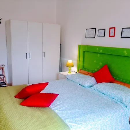 Aura Grazioso A Pochi Passi Dalla Metro A E C Apartament *